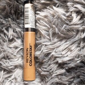 060 Deep - Revlon ColorStay Full Coverage Concealer